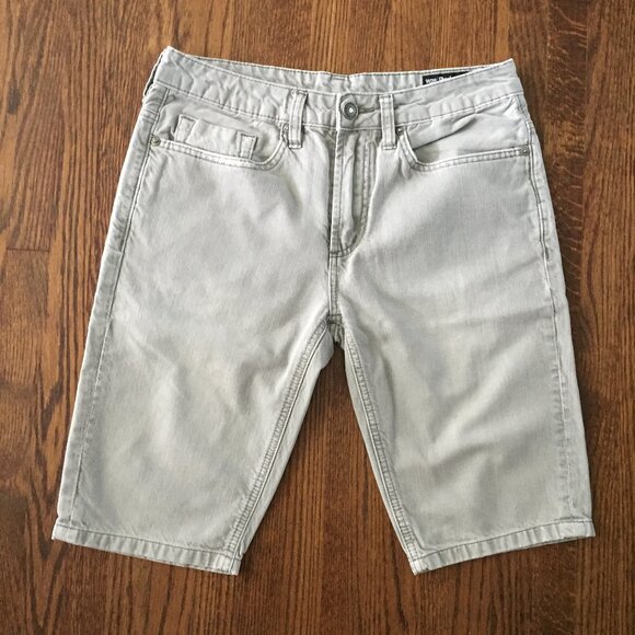 ❤️4/$20 BUFFALO grey denim shorts sz 28 - Picture 1 of 6
